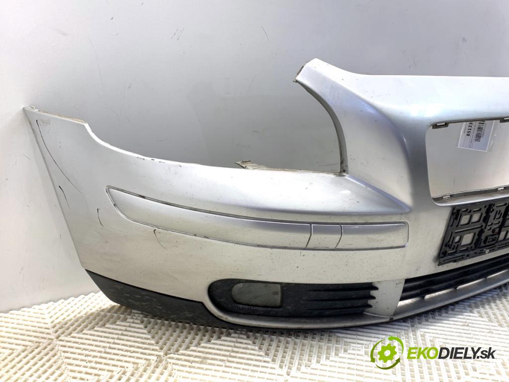 VOLVO V50 Kombi 2006 80 kW 1.6 D 1560 Nárazník predný  (Kľučka dverí ostatné)