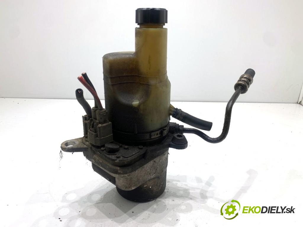 VOLVO V50 Kombi 2006 80 kW 1.6 D 1560 Pumpa servočerpadlo 30741955 (Servočerpadlo)