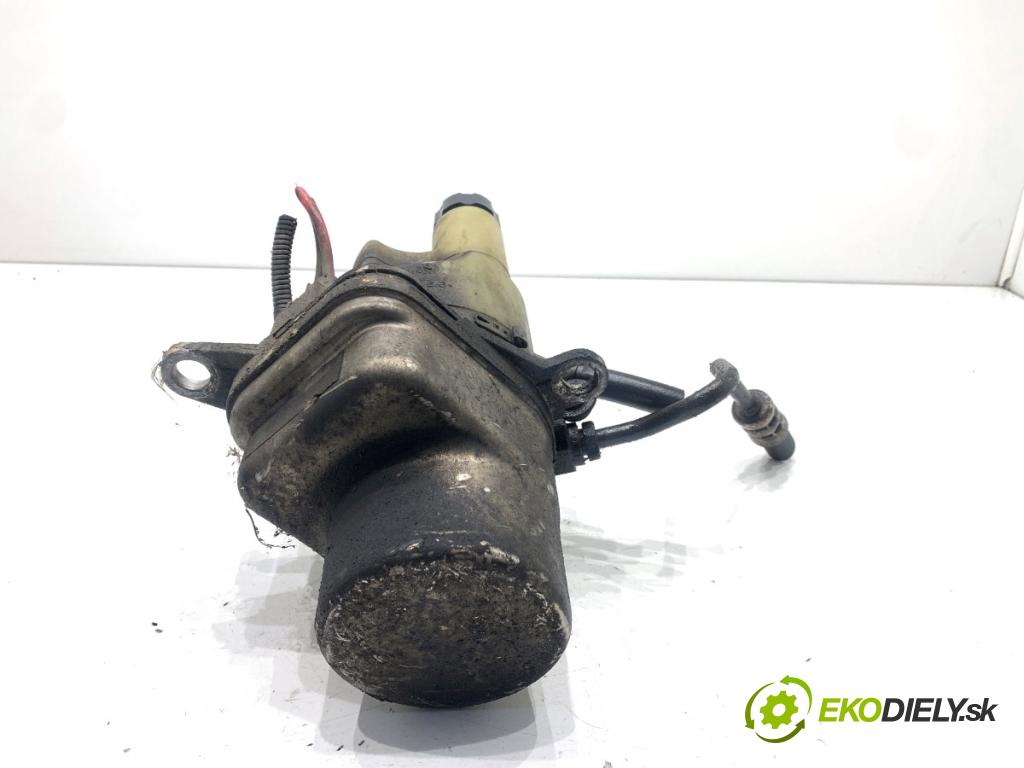 VOLVO V50 Kombi 2006 80 kW 1.6 D 1560 Pumpa servočerpadlo 30741955 (Servočerpadlo)