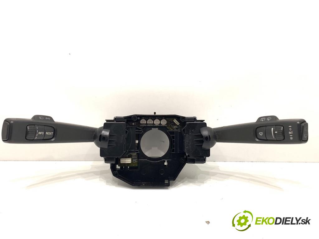 VOLVO V50 Kombi 2006 80 kW 1.6 D 1560 přepínač kombinovaný P30772253 (Páčky pod volantem)