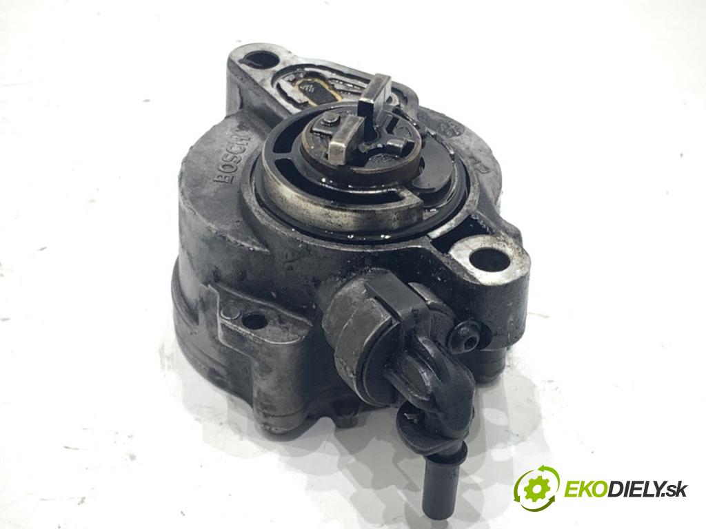 VOLVO V50 Kombi 2006 80 kW 1.6 D 1560 Pumpa vákuová