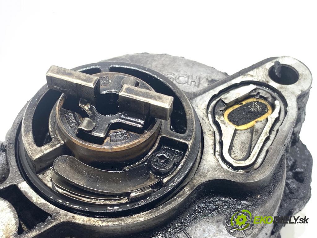 VOLVO V50 Kombi 2006 80 kW 1.6 D 1560 Pumpa vákuová