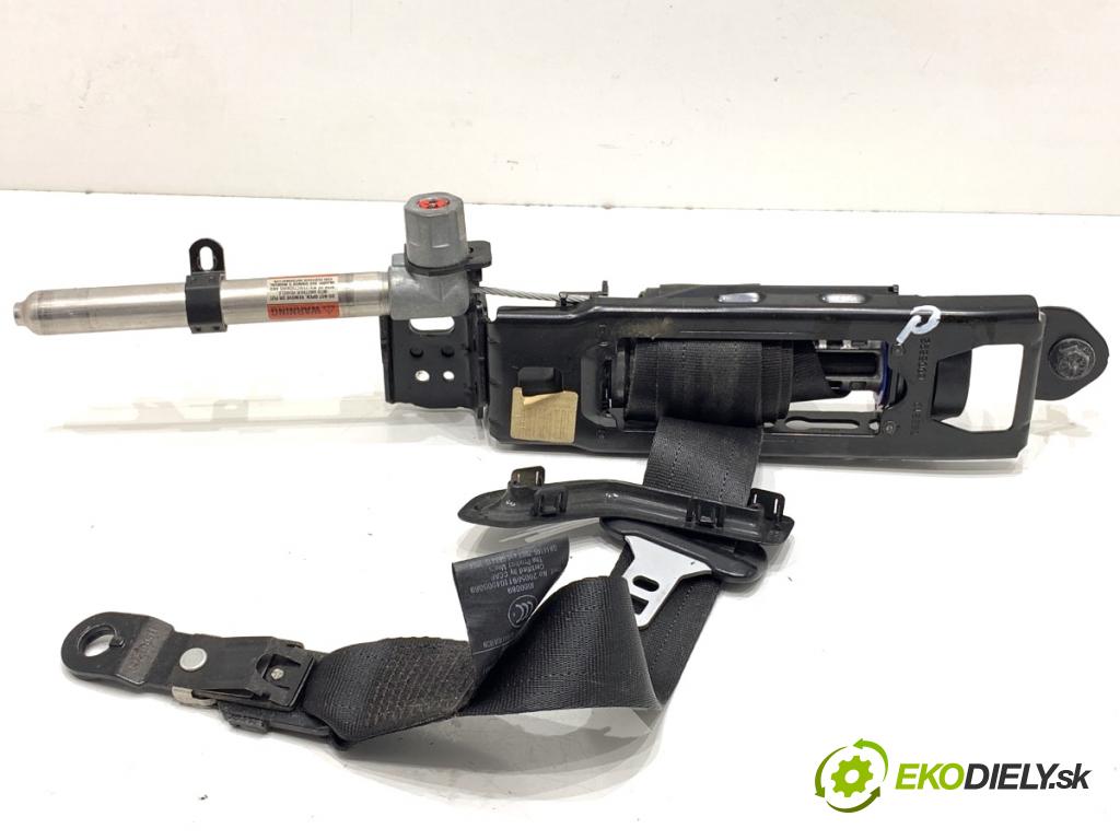 VOLVO V50 Kombi 2006 80 kW 1.6 D 1560 Držiak BEZPEČNOSŤ pravy predný 