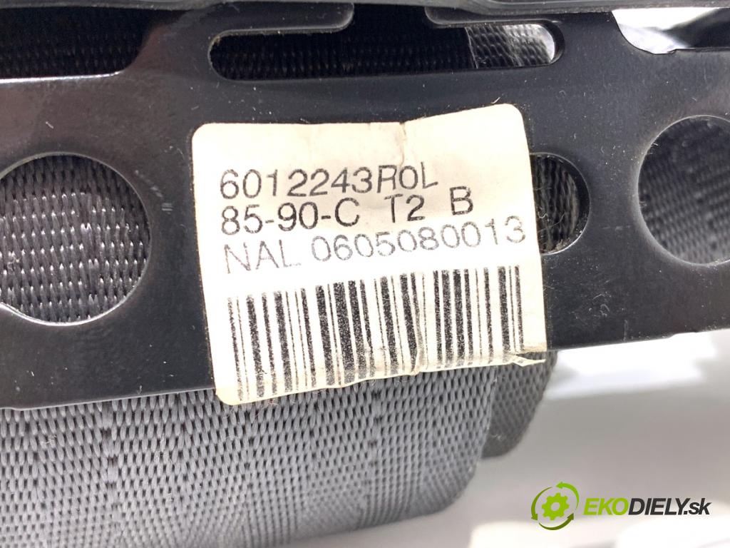 VOLVO V50 Kombi 2006 80 kW 1.6 D 1560 Držiak BEZPEČNOSŤ pravy predný