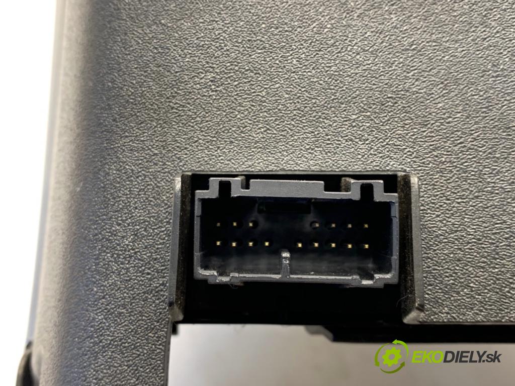 VOLVO V50 Kombi 2006 80 kW 1.6 D 1560 Panel ovládania kúrenia 30672565 (Prepínacie páčky pod volantom)