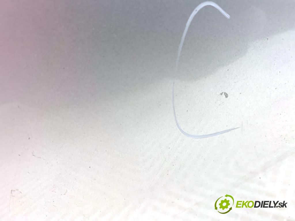 VOLVO V50 Kombi 2006 80 kW 1.6 D 1560 Kapota  (Kapota)