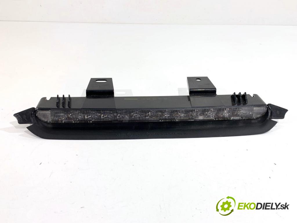VOLVO V50 Kombi 2006 80 kW 1.6 D 1560 světlo brzdových světel 8620290