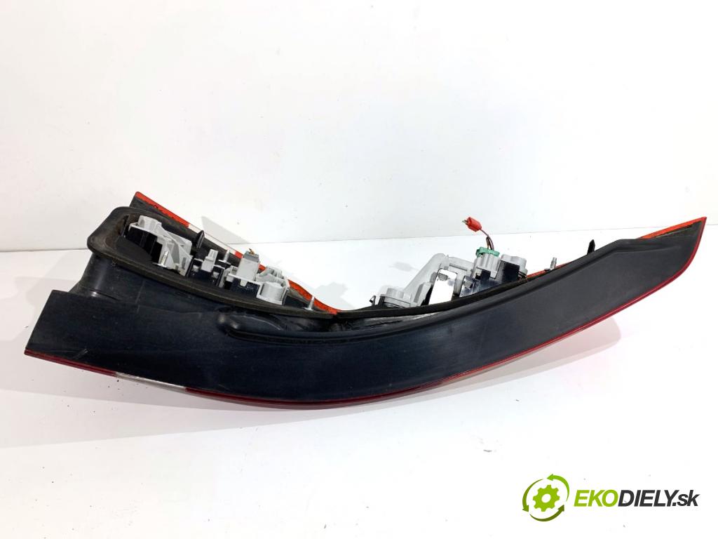 VOLVO V50 Kombi 2006 80 kW 1.6 D 1560 světlo pravý zadní část 30698921