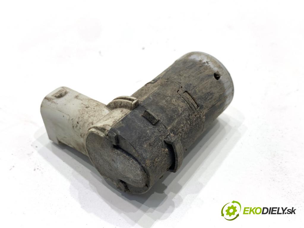 VOLVO V50 Kombi 2006 80 kW 1.6 D 1560 snímač PDC 39995143 687912