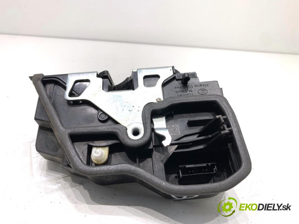 BMW F25 SUV 2016 180 kW xDrive 28 i 1997 zámok Dvere pravy zad 7318414