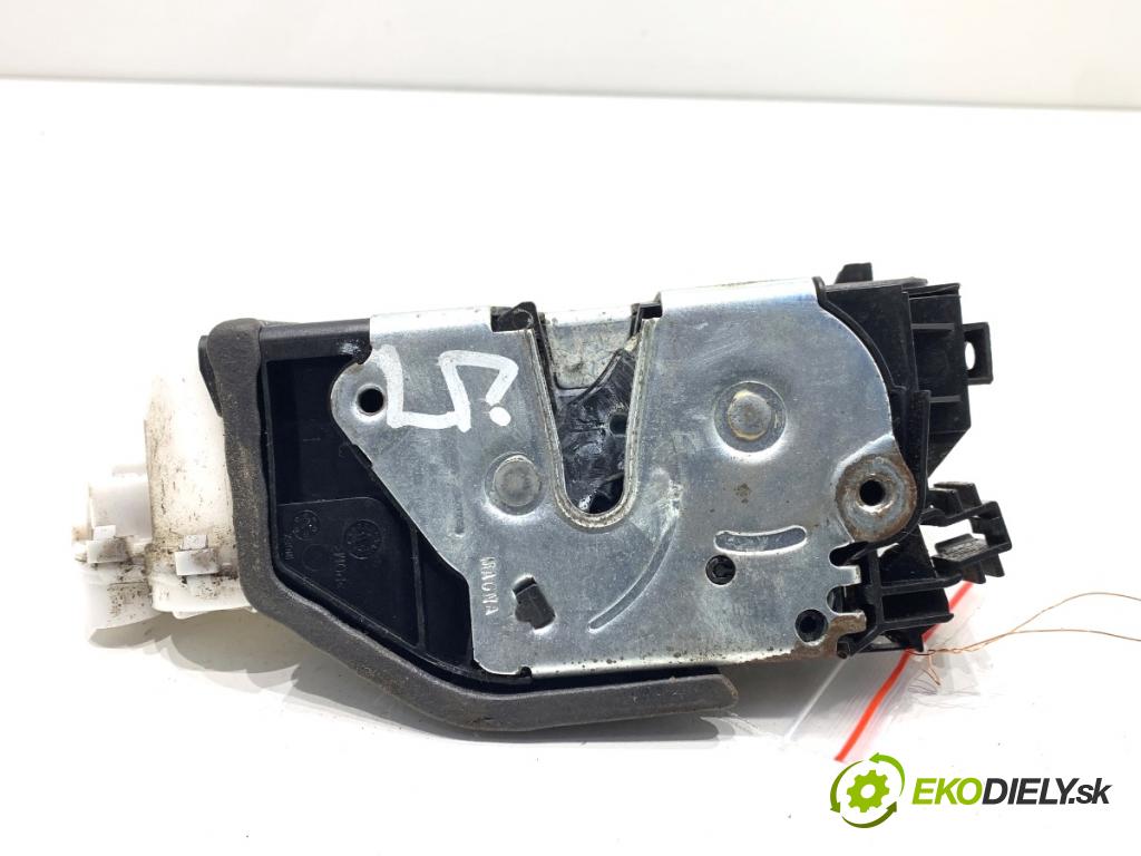 BMW F25 SUV 2016 180 kW xDrive 28 i 1997 zámok Dvere ľavy predný 7318409