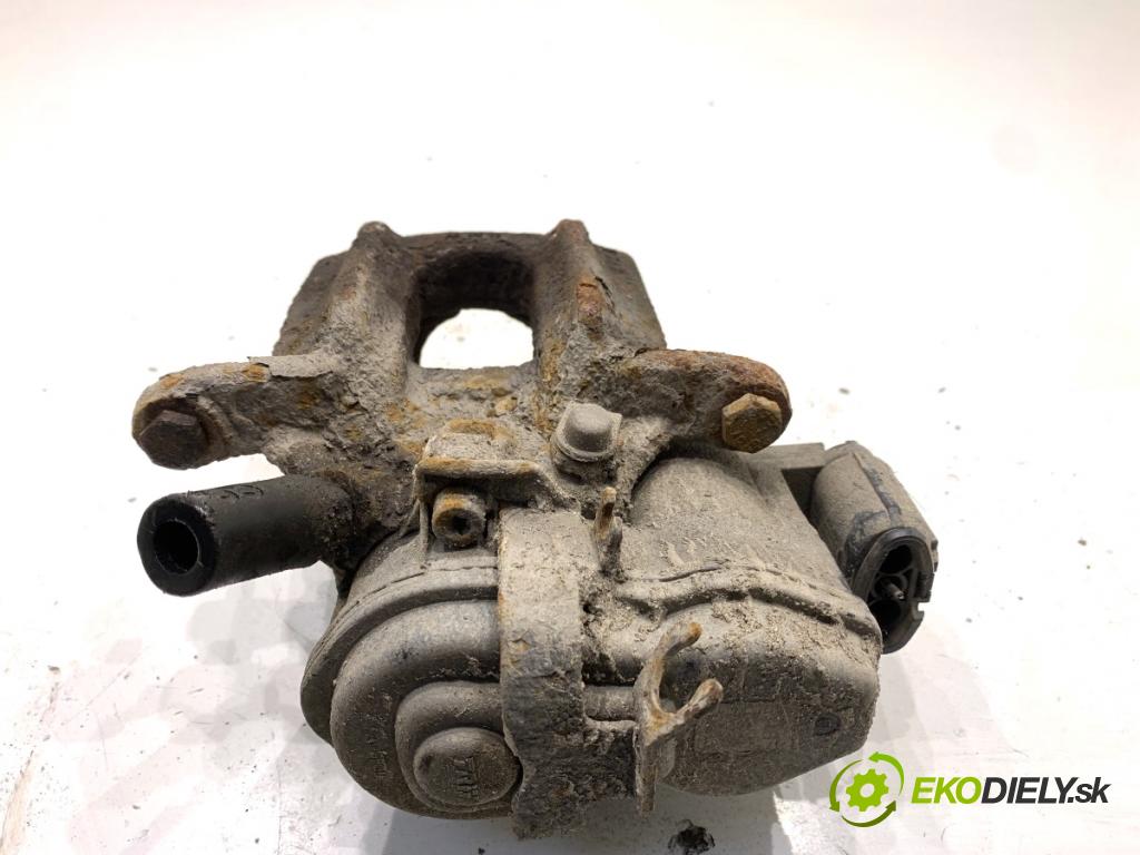 BMW F25 SUV 2016 180 kW xDrive 28 i 1997 brzdič třmen pravý zadní část