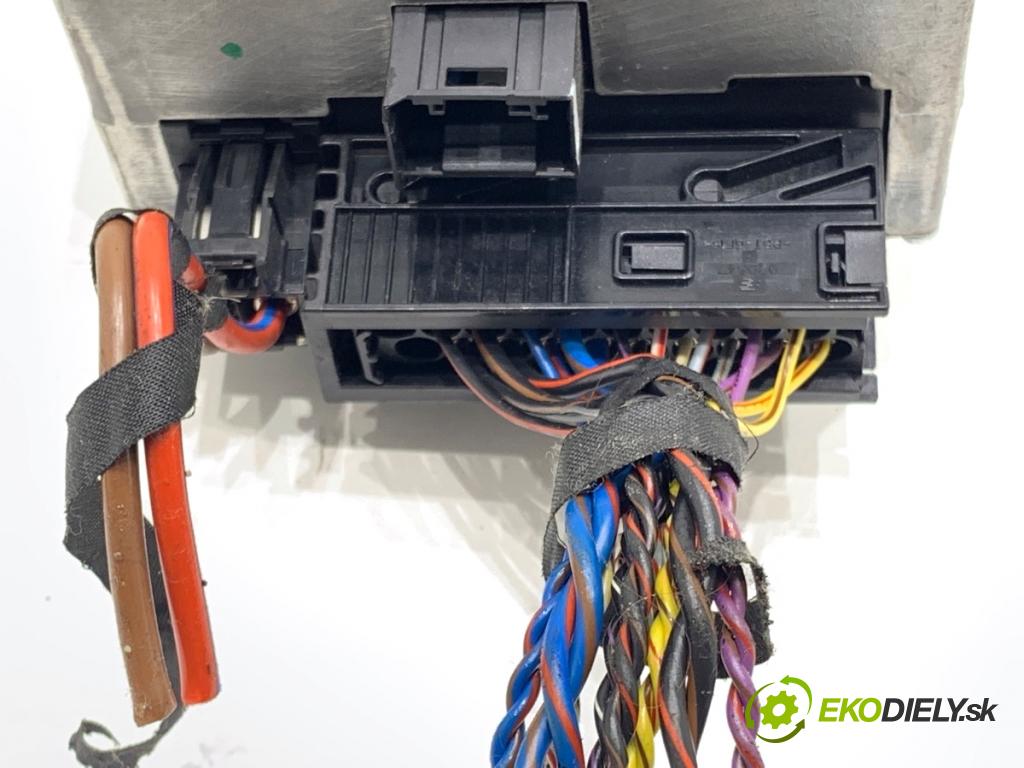 BMW F25 SUV 2016 180 kW xDrive 28 i 1997 Zosilňovač 9384637 (Zosilňovač)