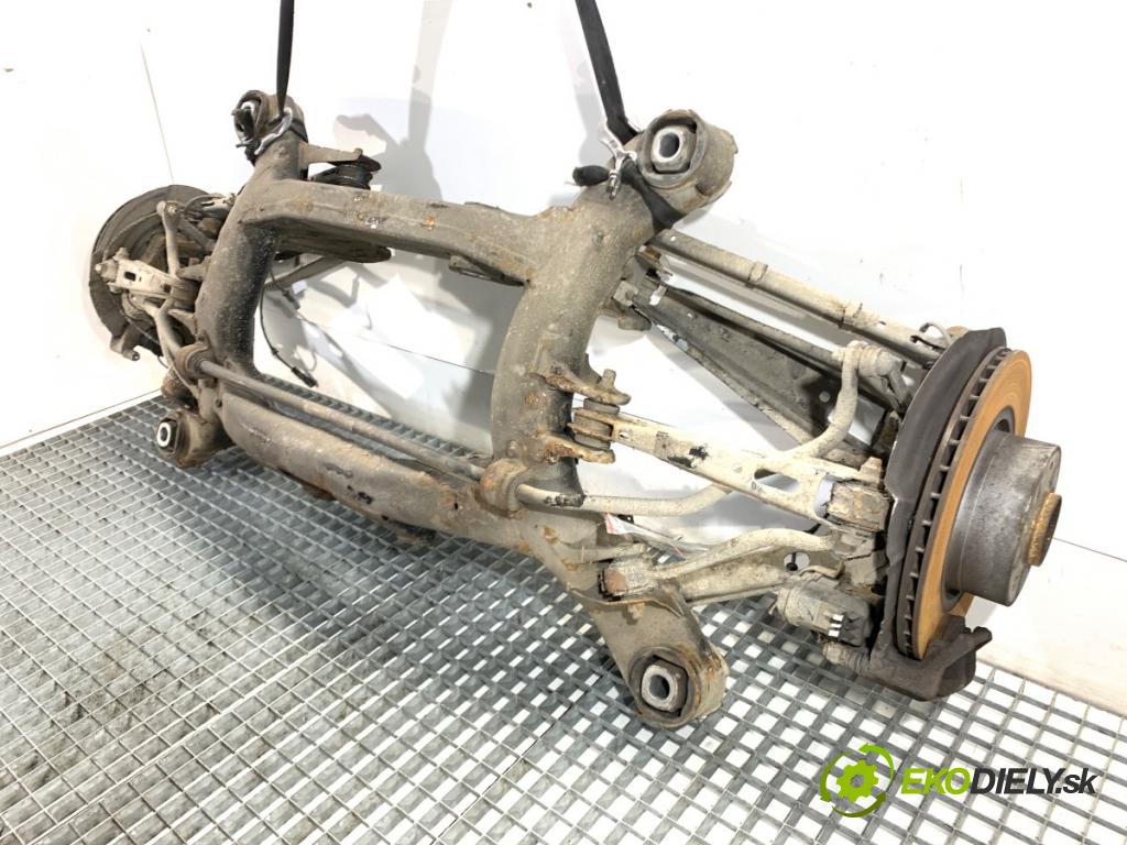 BMW F25 SUV 2016 180 kW xDrive 28 i 1997 Výstuha zad