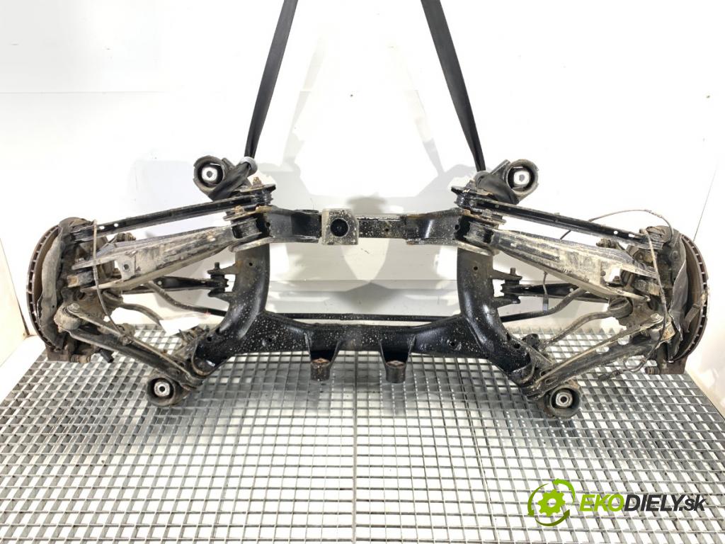 BMW F25 SUV 2016 180 kW xDrive 28 i 1997 Výstuha zad