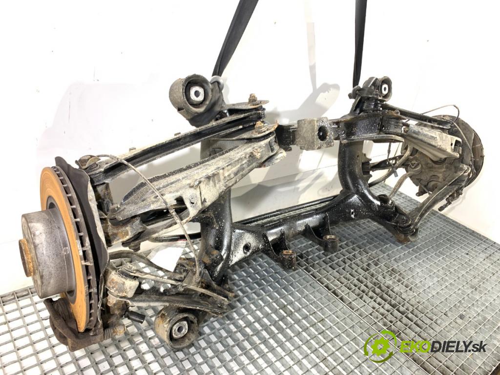 BMW F25 SUV 2016 180 kW xDrive 28 i 1997 Výstuha zad