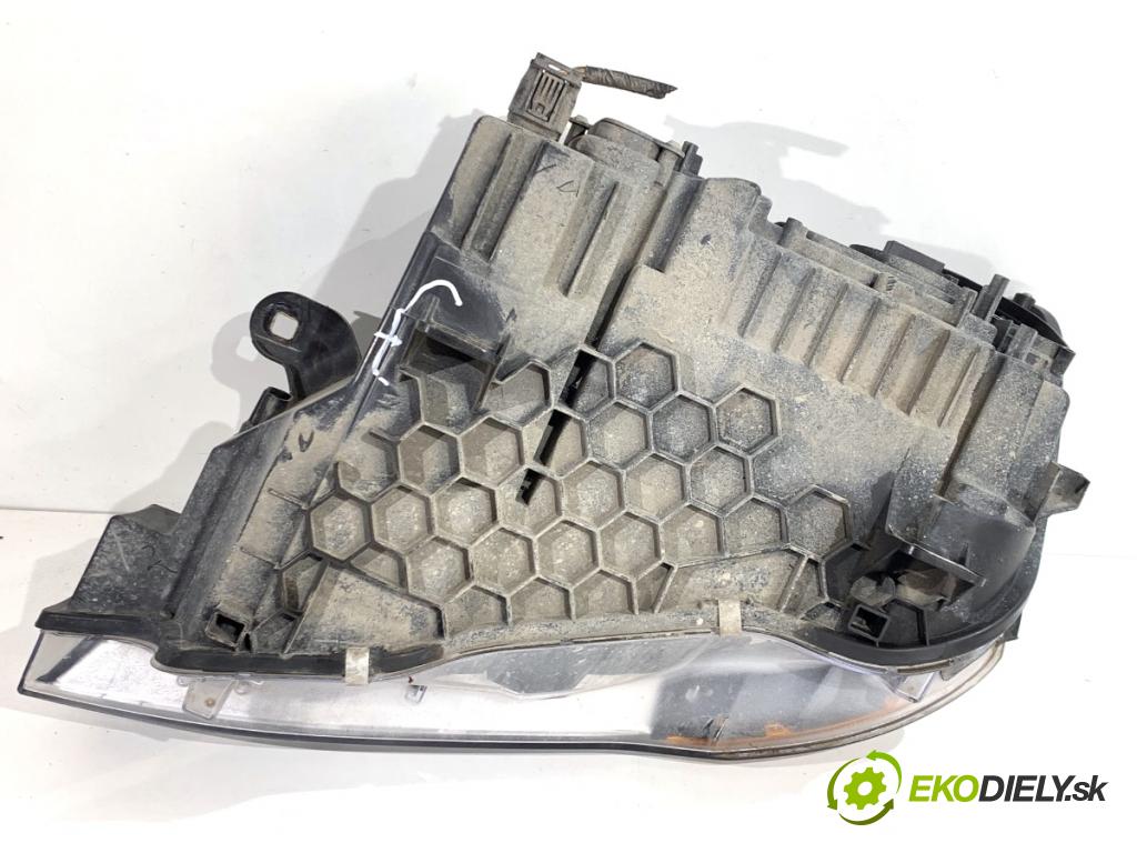 BMW F25 SUV 2016 180 kW xDrive 28 i 1997 světlomet pravý přední část 7429086