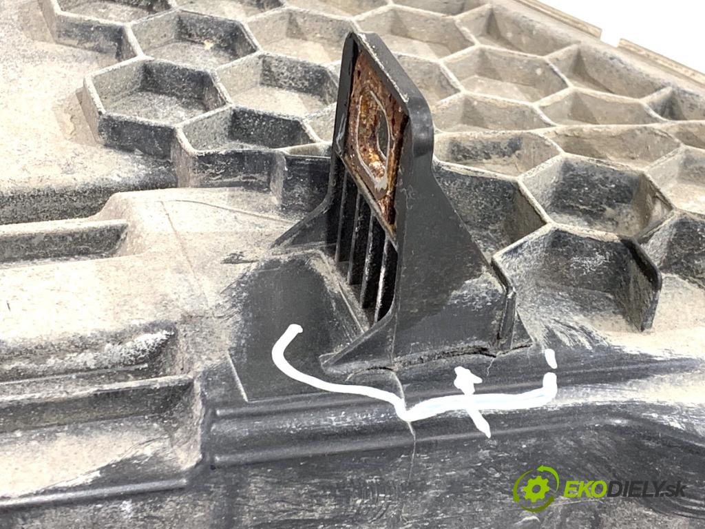 BMW F25 SUV 2016 180 kW xDrive 28 i 1997 světlomet pravý přední část 7429086