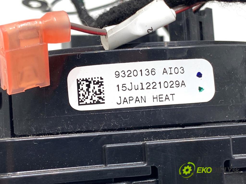 BMW F25 SUV 2016 180 kW xDrive 28 i 1997 Prepínač kombinovaný 9368601 (Prepínacie páčky pod volantom)