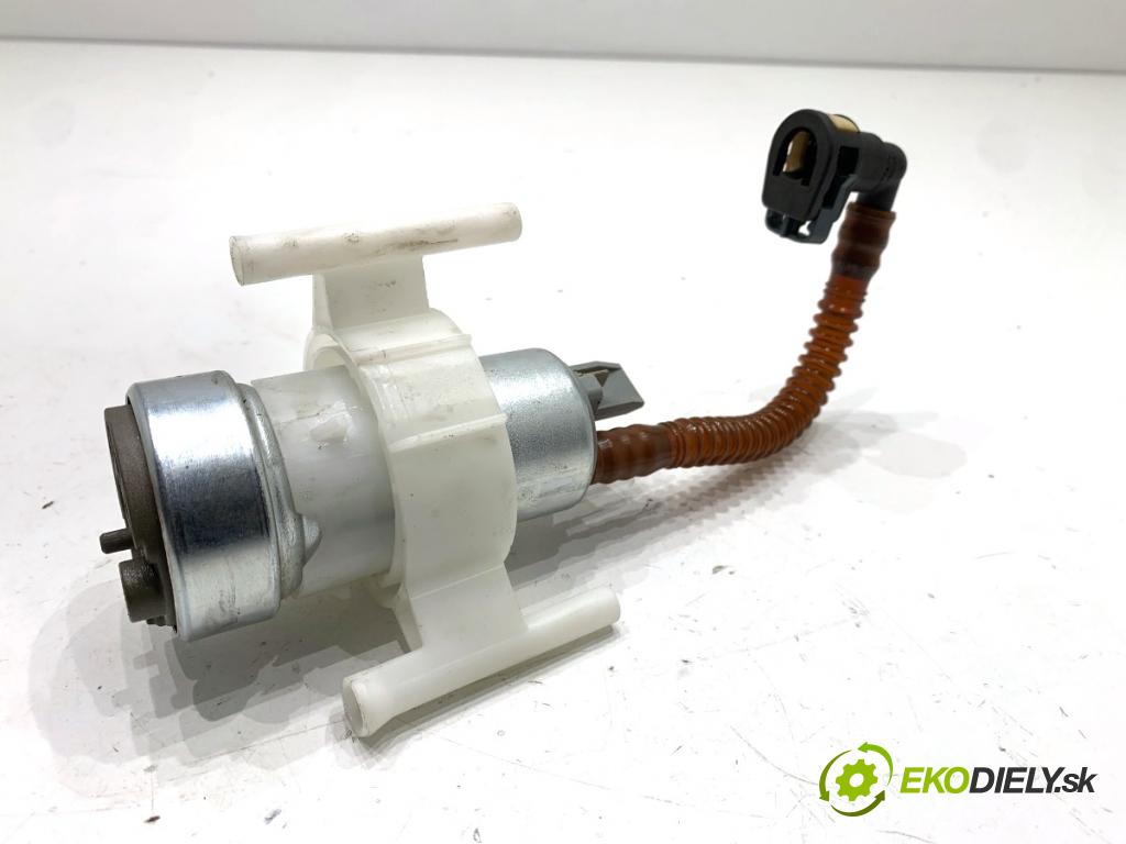 BMW F25 SUV 2016 180 kW xDrive 28 i 1997 pumpa paliva 7236791