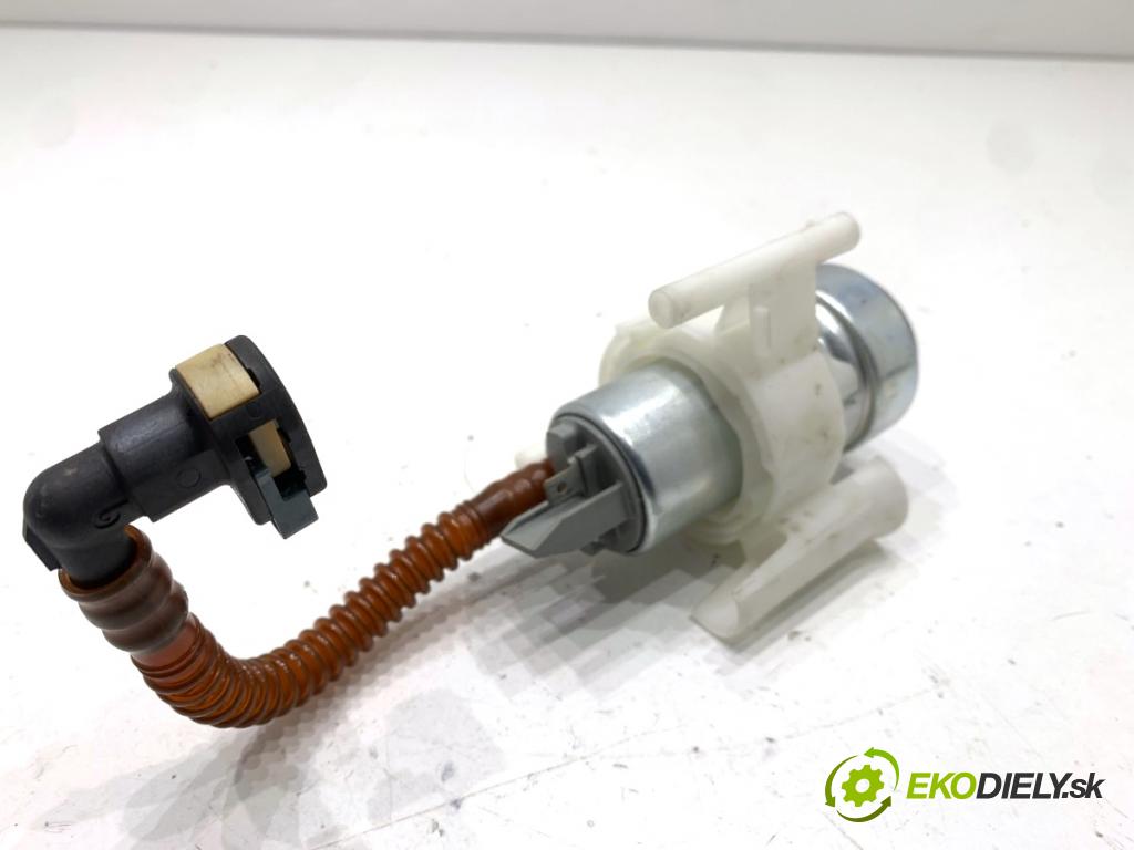 BMW F25 SUV 2016 180 kW xDrive 28 i 1997 pumpa paliva 7236791