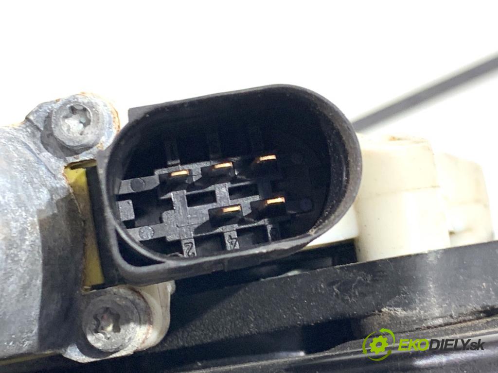 BMW F25 SUV 2016 180 kW xDrive 28 i 1997 mechanismus okna pravý přední část 7344670