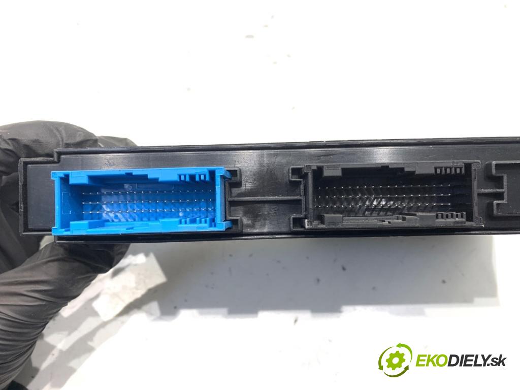 BMW F25 SUV 2016 180 kW xDrive 28 i 1997 Modul komfortu 9384222 (Modul komfortu)