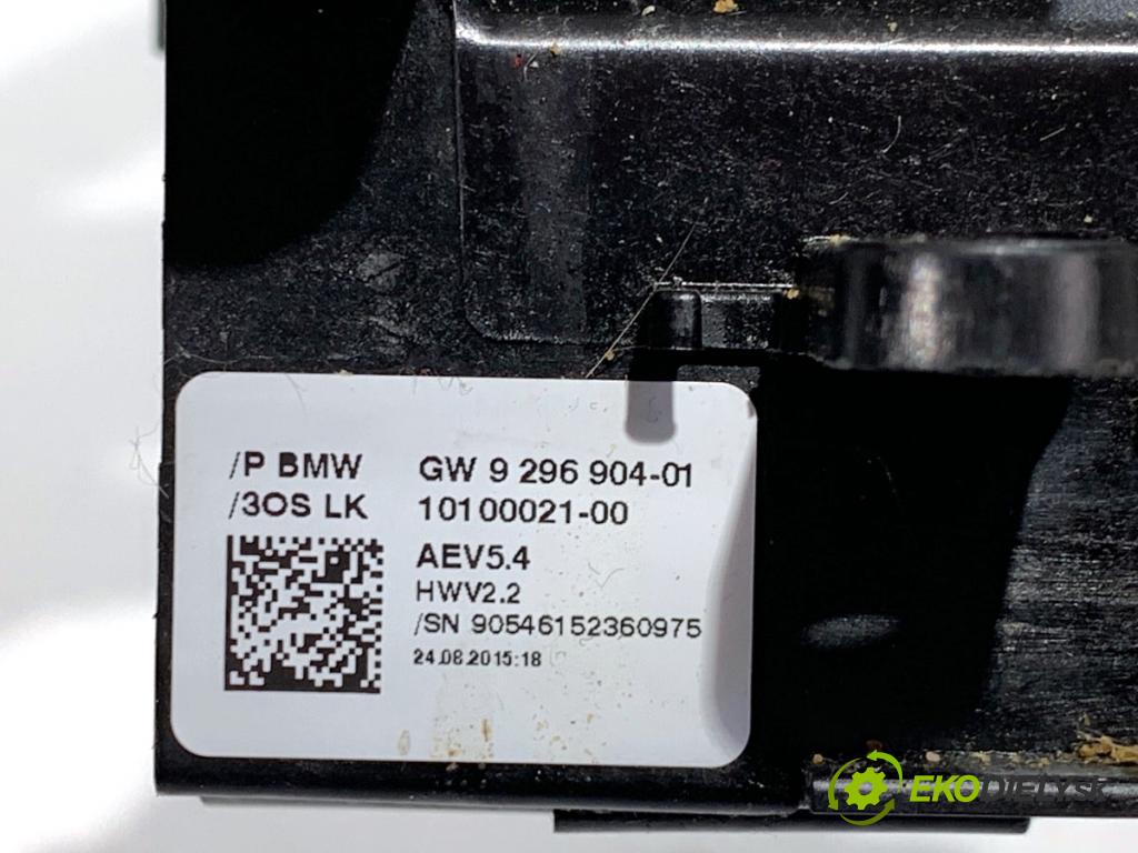 BMW F25 SUV 2016 180 kW xDrive 28 i 1997 kulisa 9296904 (Řadicí páka (kulisa) )