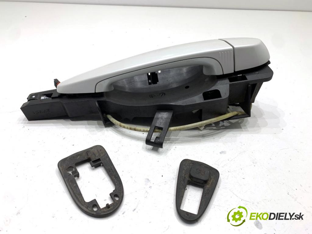 BMW F25 SUV 2016 180 kW xDrive 28 i 1997 klika vnejší pravý přední část