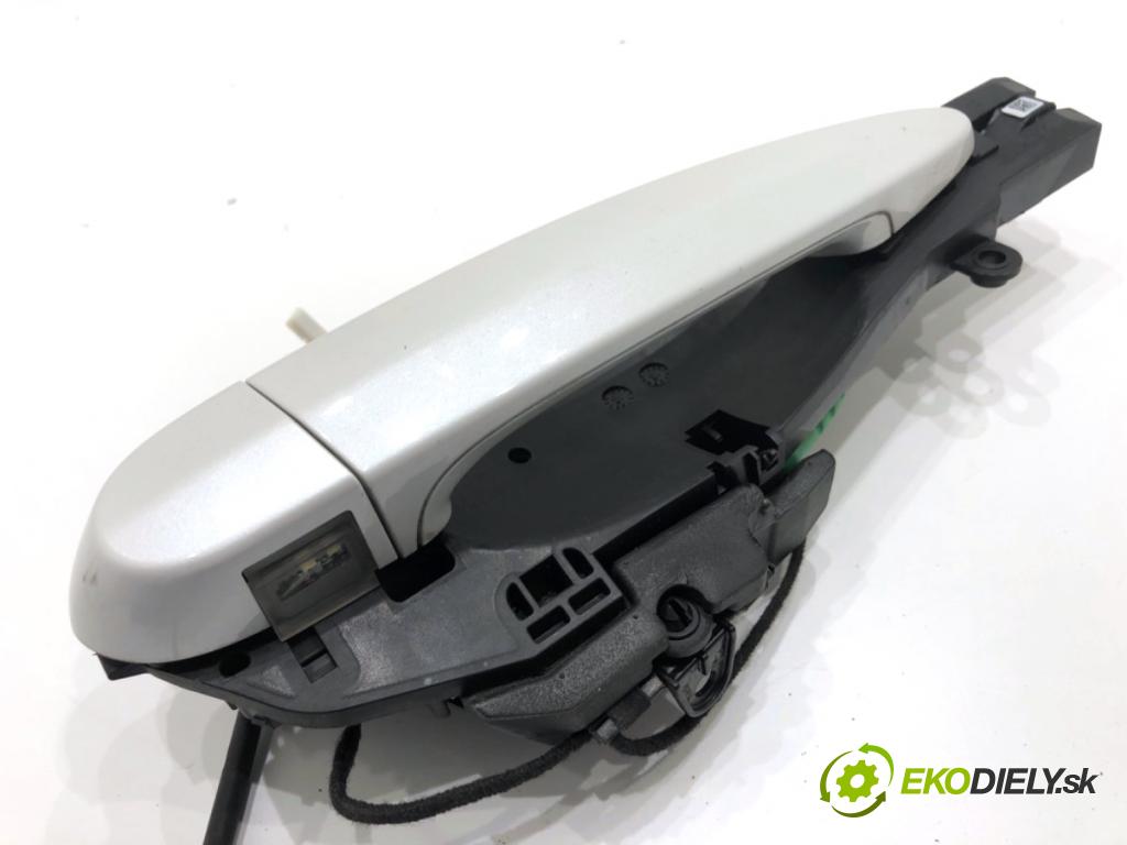 BMW F25 SUV 2016 180 kW xDrive 28 i 1997 Kľučka vonkajšia pravy zad