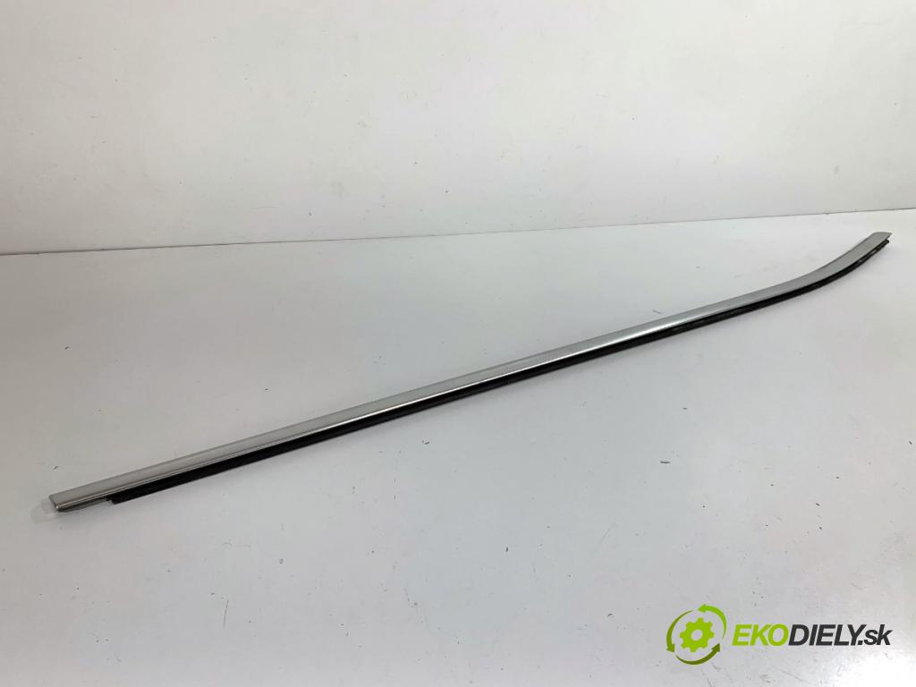 BMW F25 SUV 2016 180 kW xDrive 28 i 1997 lišta Sbírání: přední část pravý