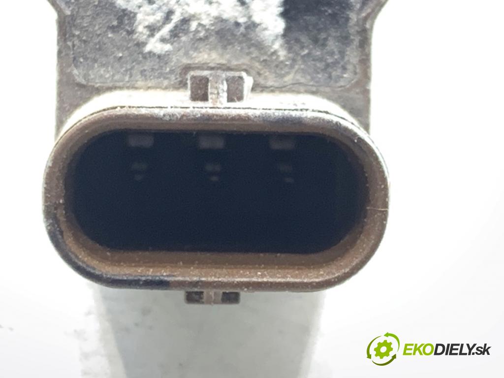 BMW F25 SUV 2016 180 kW xDrive 28 i 1997 Snímač PDC