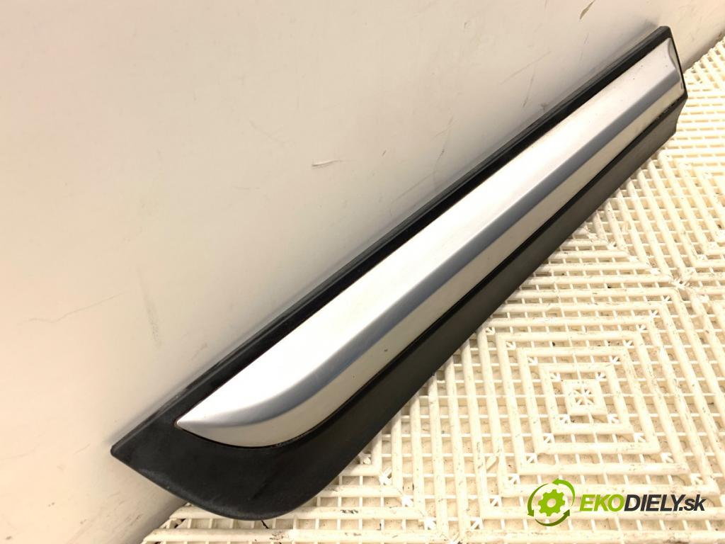 BMW F25 SUV 2016 180 kW xDrive 28 i 1997 Lišta Dvere pravy zad