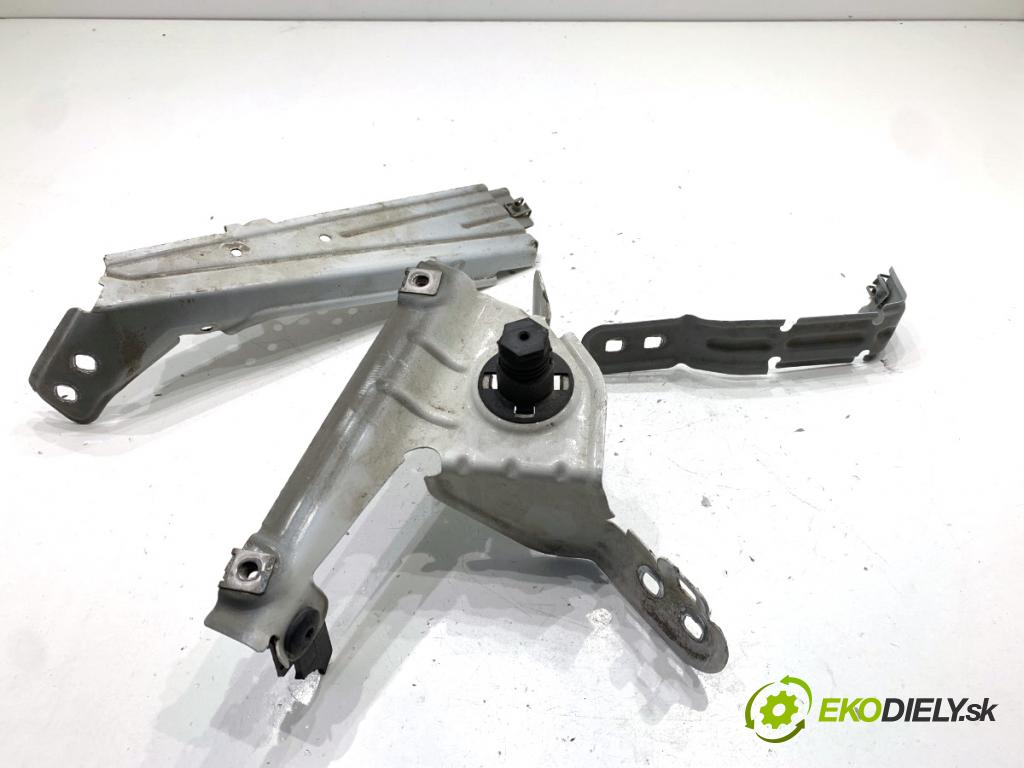 BMW F25 SUV 2016 180 kW xDrive 28 i 1997 uchycení držák blatníka pravý přední část 758061