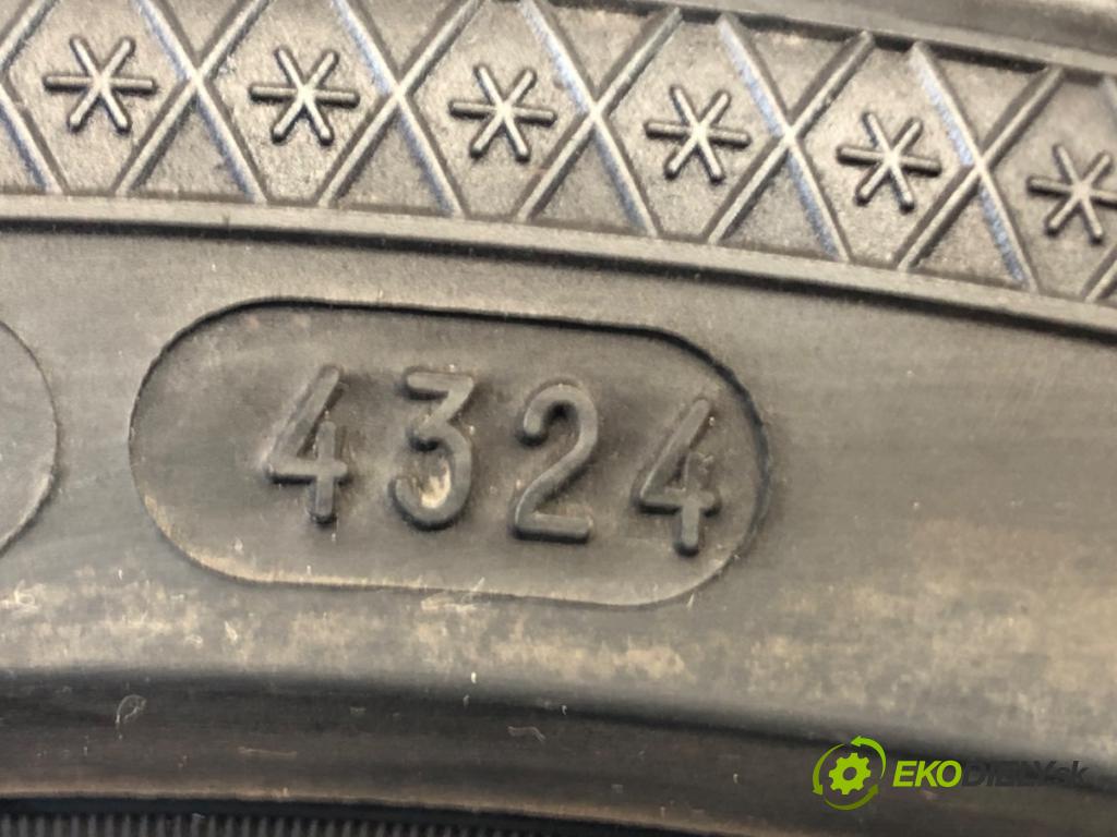 --- --- PNEUMATIKY: zima 2X 235/40 18" KLEBER