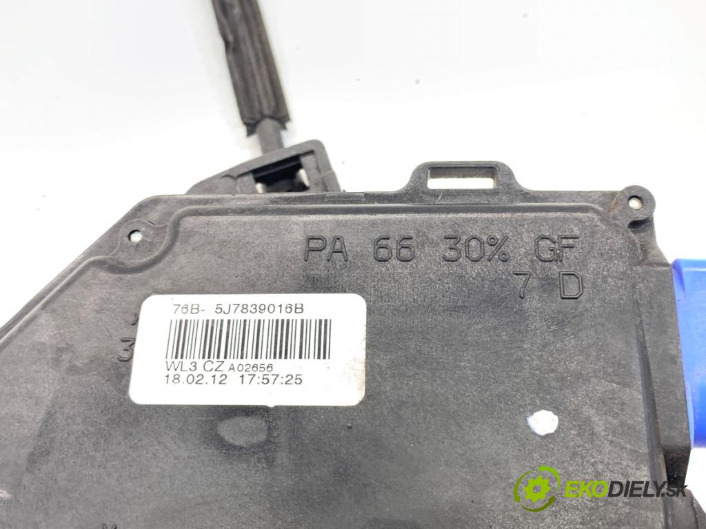 SKODA ROOMSTER nadwozie wielkoprzestrzenne (MPV) 2012 63 kW 1.4 1390 zámok Dvere pravy zad 5J7839016B