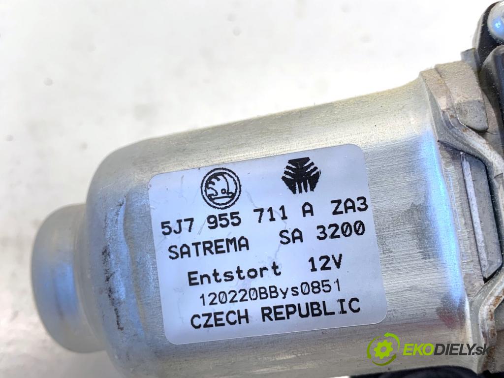 SKODA ROOMSTER nadwozie wielkoprzestrzenne (MPV) 2012 63 kW 1.4 1390 Motor stieračov zad 5J7955711A