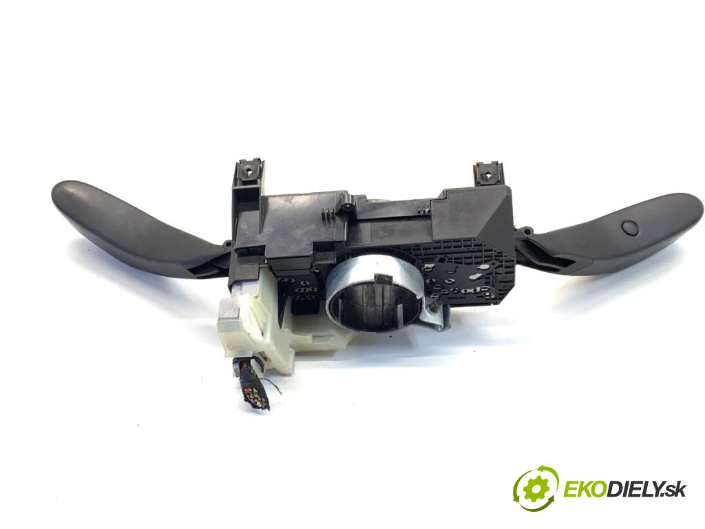 SKODA ROOMSTER nadwozie wielkoprzestrzenne (MPV) 2012 63 kW 1.4 1390 přepínač kombinovaný 6Q0953503DQ (Páčky pod volantem)