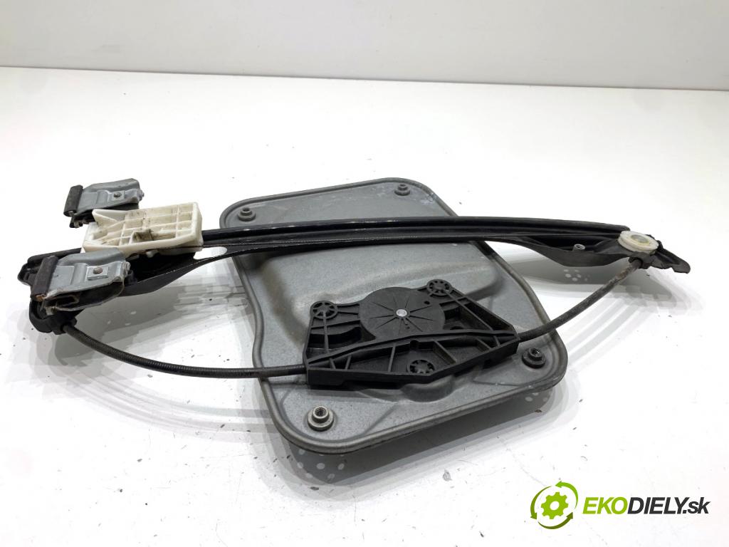 SKODA ROOMSTER nadwozie wielkoprzestrzenne (MPV) 2012 63 kW 1.4 1390 Mechanizmus okna ľavy predný 6R0959801M