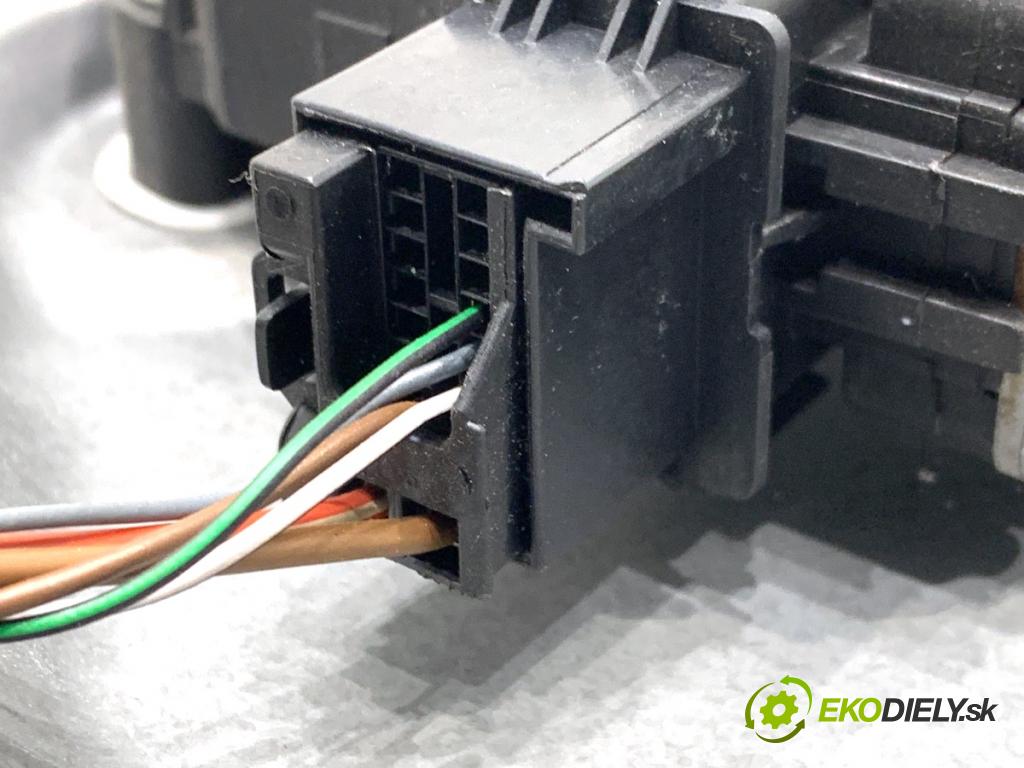 SKODA ROOMSTER nadwozie wielkoprzestrzenne (MPV) 2012 63 kW 1.4 1390 Mechanizmus okna ľavy predný 6R0959801M