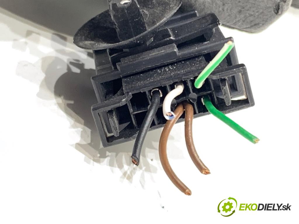 SKODA ROOMSTER nadwozie wielkoprzestrzenne (MPV) 2012 63 kW 1.4 1390 Spätné zrkadlo pravy