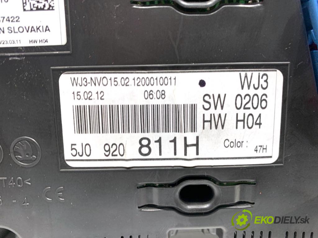 SKODA ROOMSTER nadwozie wielkoprzestrzenne (MPV) 2012 63 kW 1.4 1390 Prístrojovka 5J0920811H (Prístrojová doska)