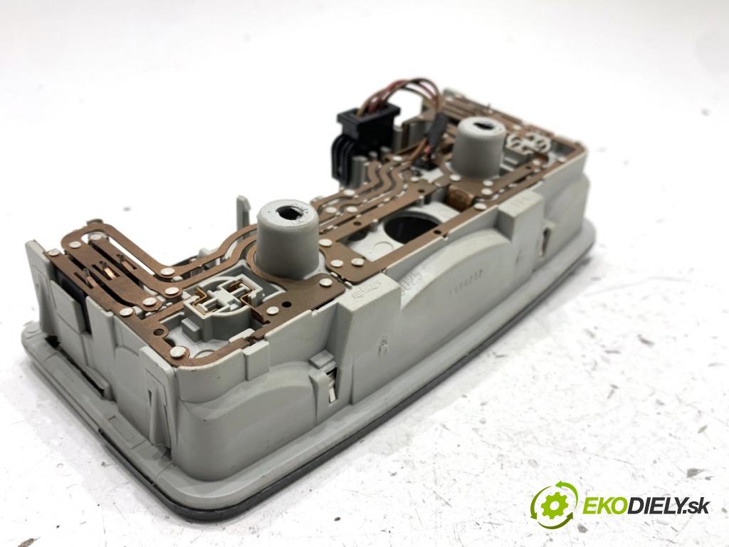 SKODA ROOMSTER nadwozie wielkoprzestrzenne (MPV) 2012 63 kW 1.4 1390 Svetlo stropné 3B0947105C