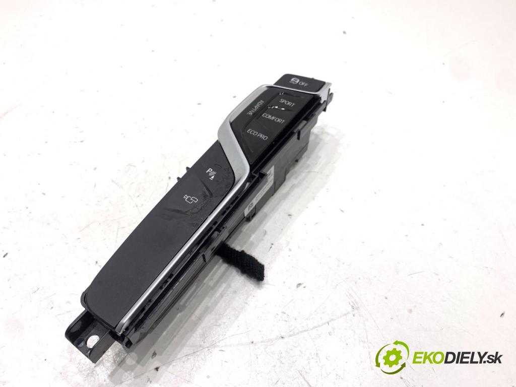 BMW G31 Kombi 2020 140 kW 520 d 1995 Panel Prepínač nápravy REŽIM: JAZDY 6993909