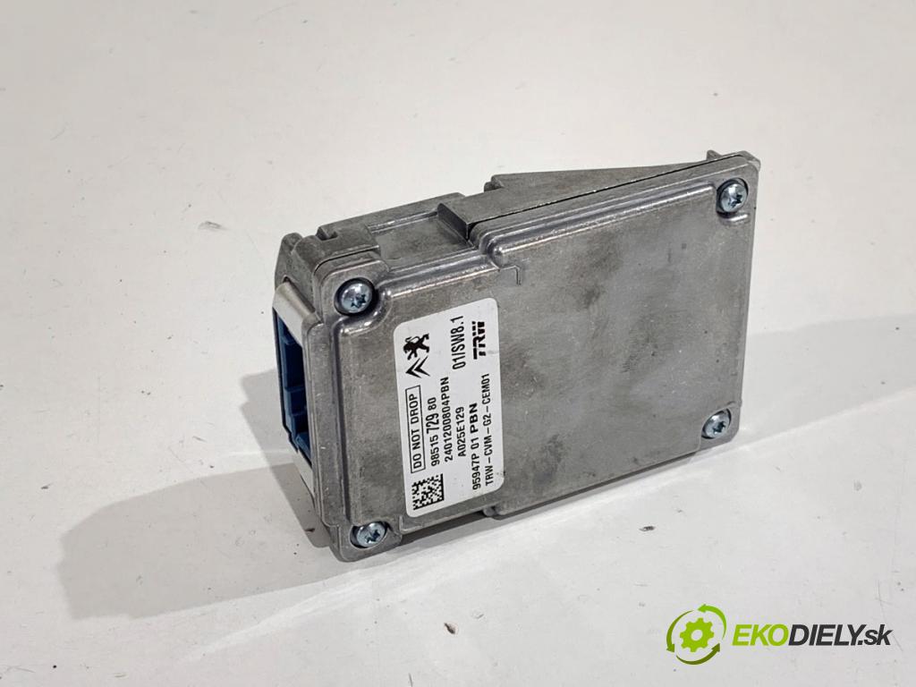 OPEL CROSSLAND SUV 2024 81 kW 1.2 (75) 1199 KAMERA okna PŘEDNÍ 9851572980