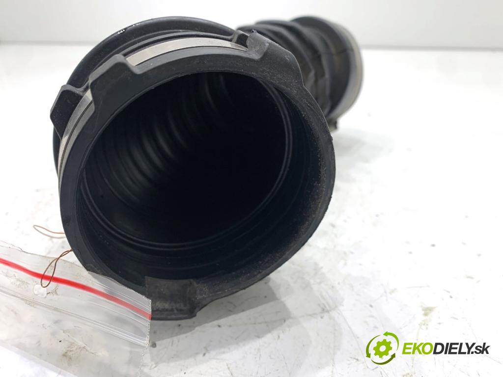 SKODA OCTAVIA IV Kombi 2023 110 kW 2.0 TDI 1968 Rúra vzduchu 3Q0129654R