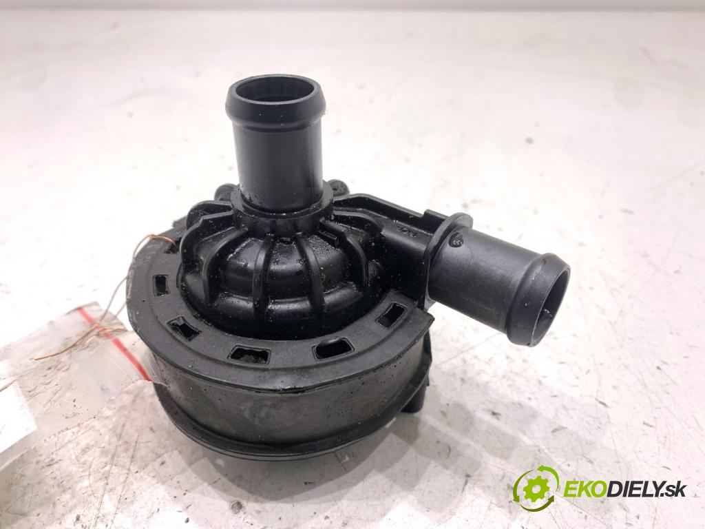 SKODA OCTAVIA IV Kombi 2023 110 kW 2.0 TDI 1968 DALŠÍ: Pumpa vody 3Q0965567E (Vodná pumpa)