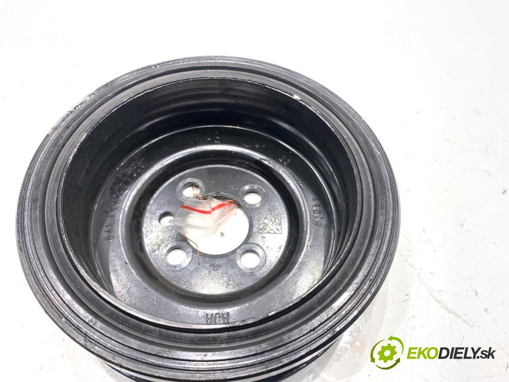 SKODA OCTAVIA IV Kombi 2023 110 kW 2.0 TDI 1968 koleso kolesová hriadeľa 04L105243 (Remenica)