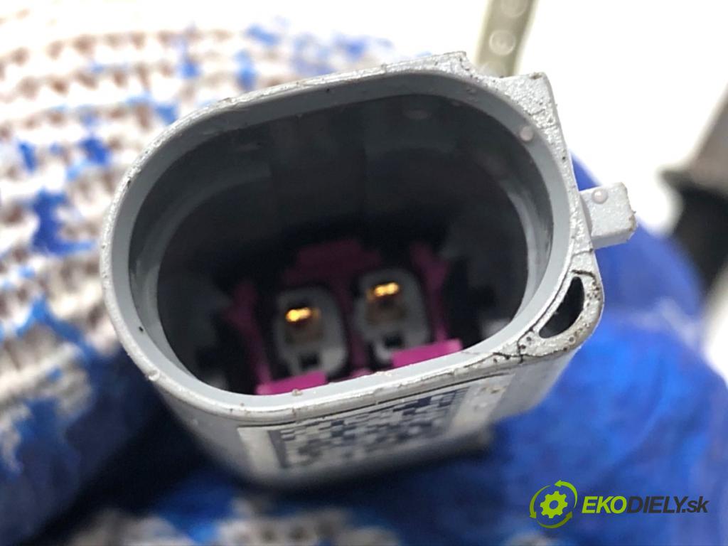 SKODA OCTAVIA IV Kombi 2023 110 kW 2.0 TDI 1968 Snímač teploty spalín 05L906088CA (Snímač)