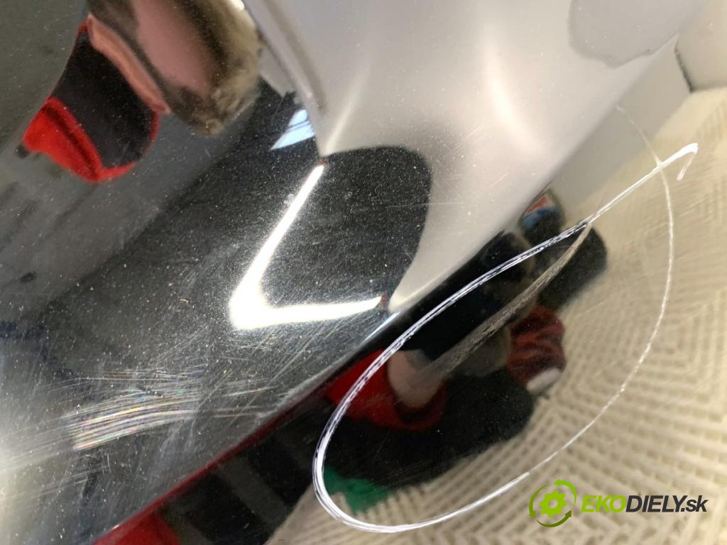 AUDI A6 C7 Kombi 2016 200 kW 3.0 TDI quattro 2967 Nárazník zad LY9T (Kľučka dverí ostatné)